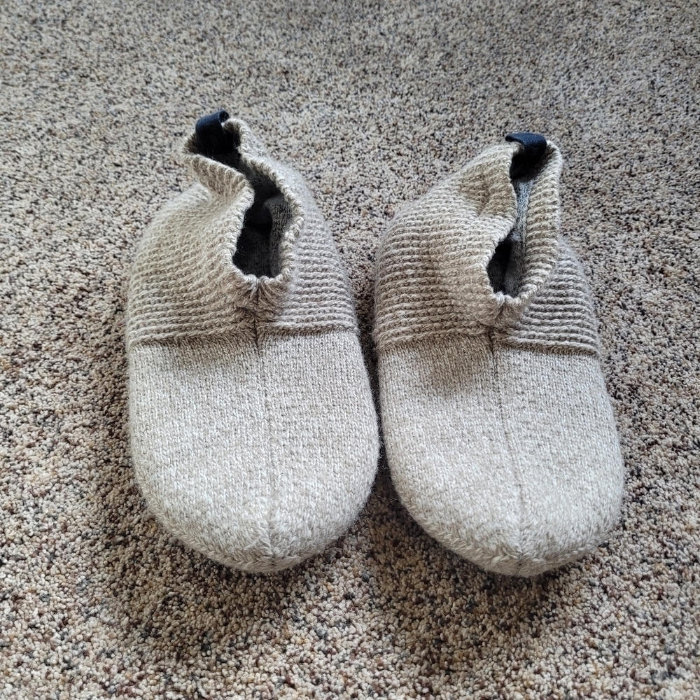 Bombas Womens Slip On Slippers Size Medium